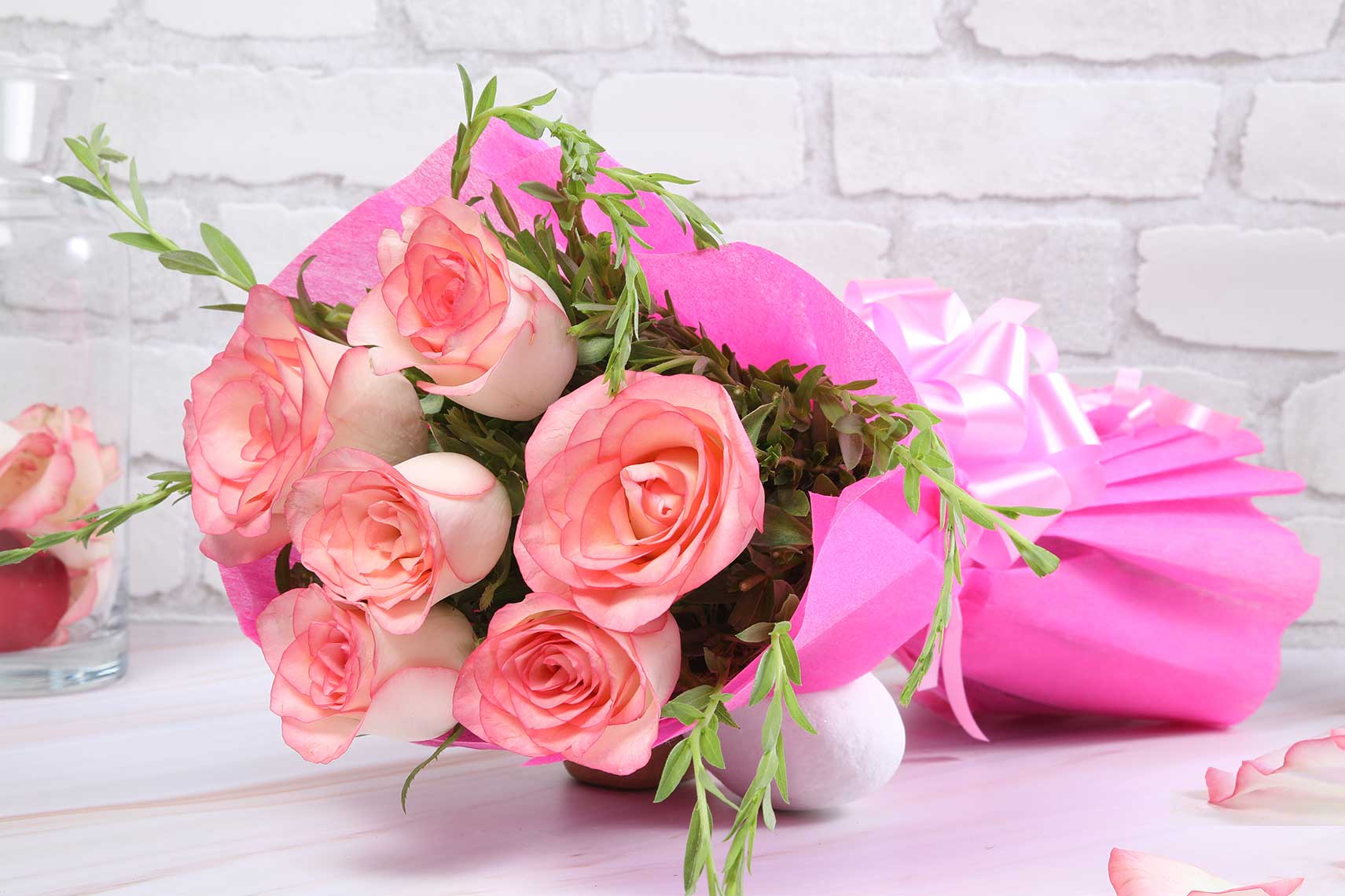 Buy Bunch of 6 Pink Roses