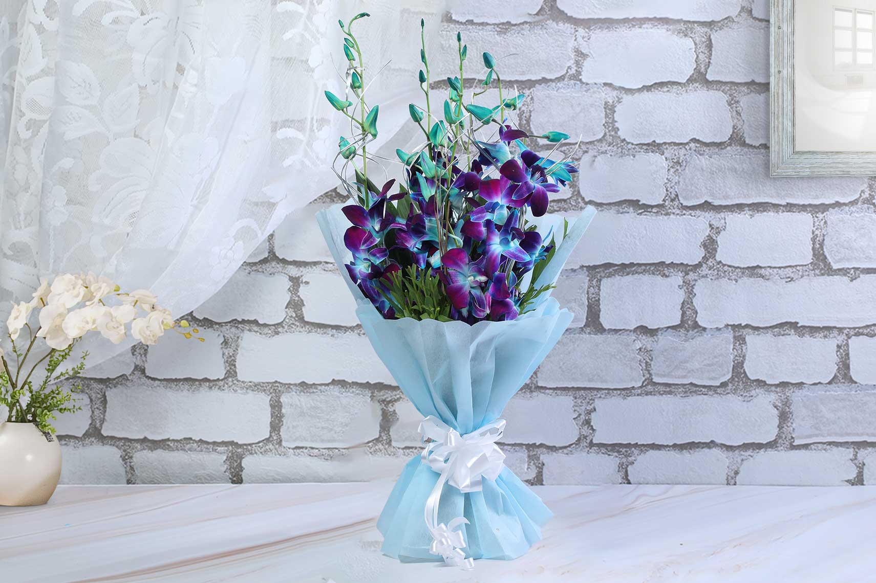 Order Bunch of 6 Blue Orchids Online