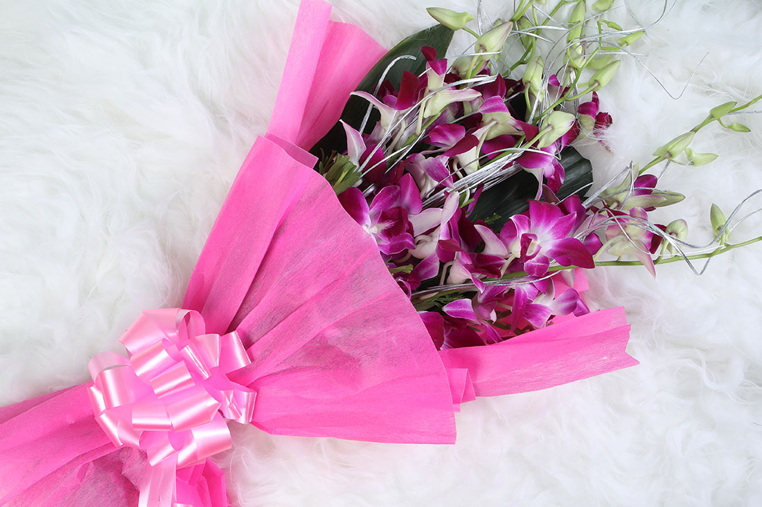 Buy 6 Purple Orchids Bouquet Online