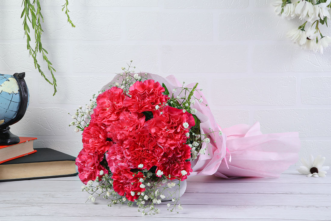 Buy Pink Carnation Bouquet: Online Delivery