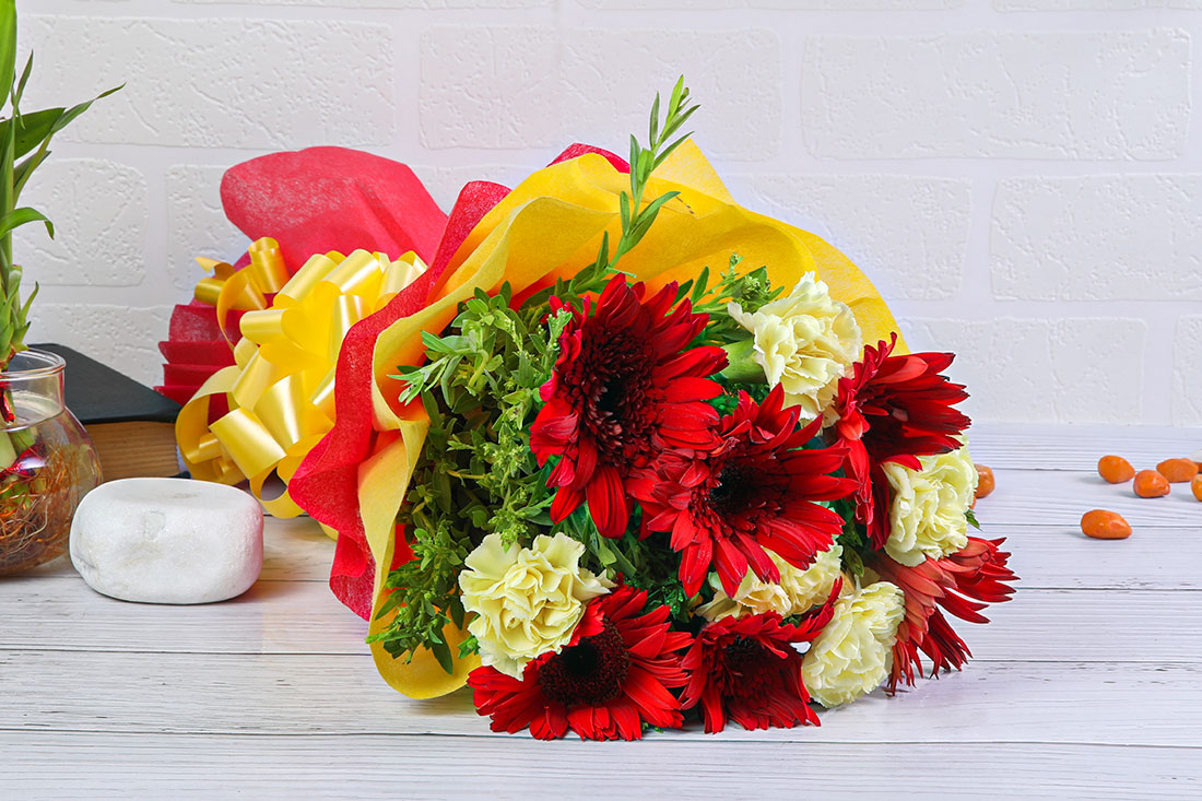 Order Bunch of 6 Red Gerberas and 6 Yellow Carnations Online