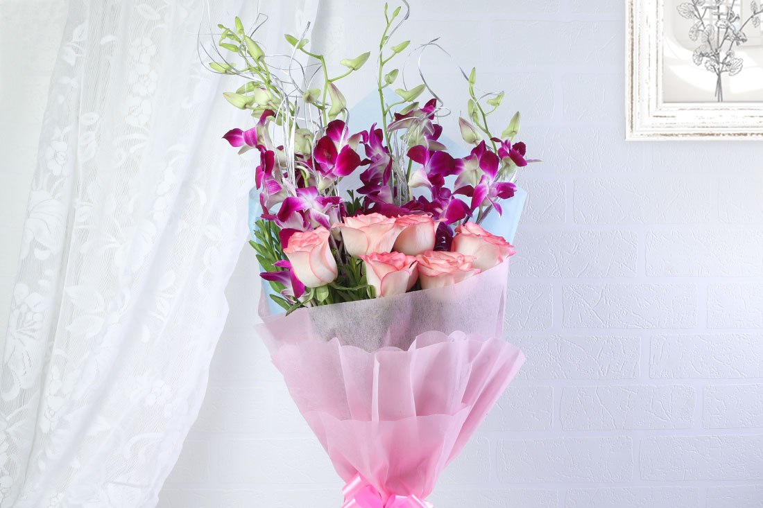 Buy Bunch of 6 Pink Roses and 6 Purple Orchid Online