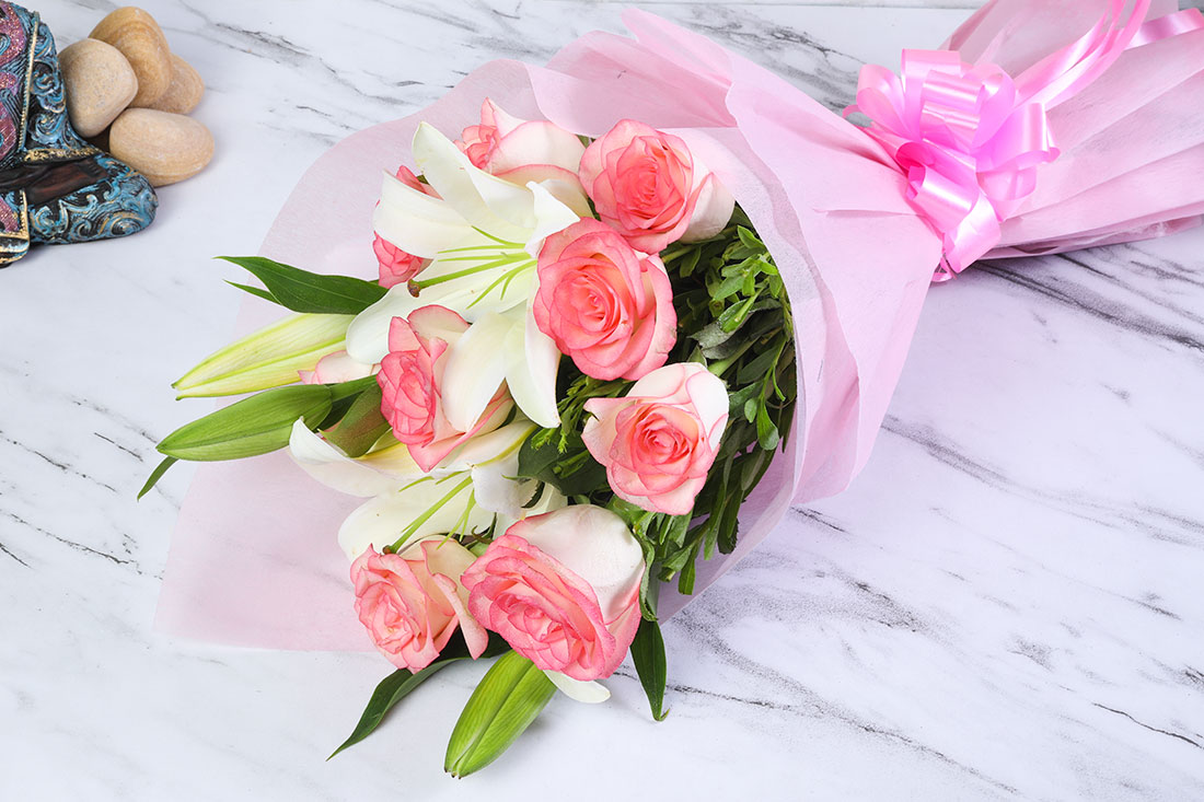 Send The rose lily affair