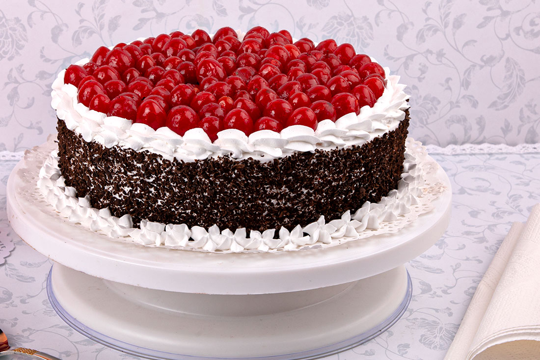 Cherrilicious Black Forest Cake Send Now