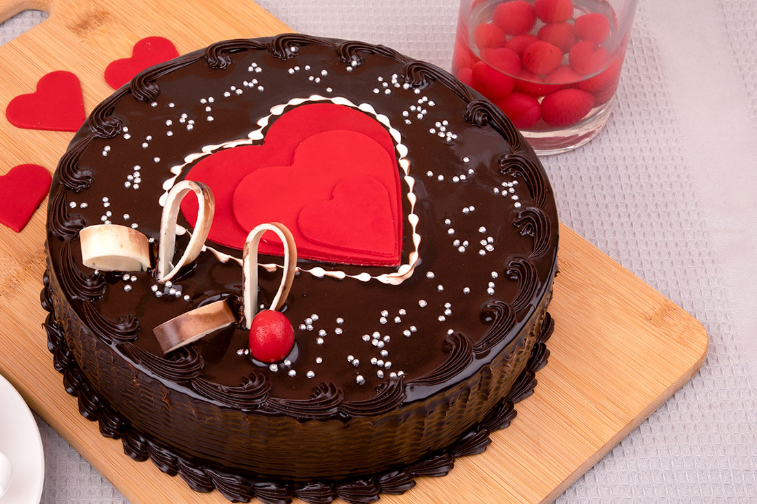 Chocolate Cake with Heart on It: Order Online