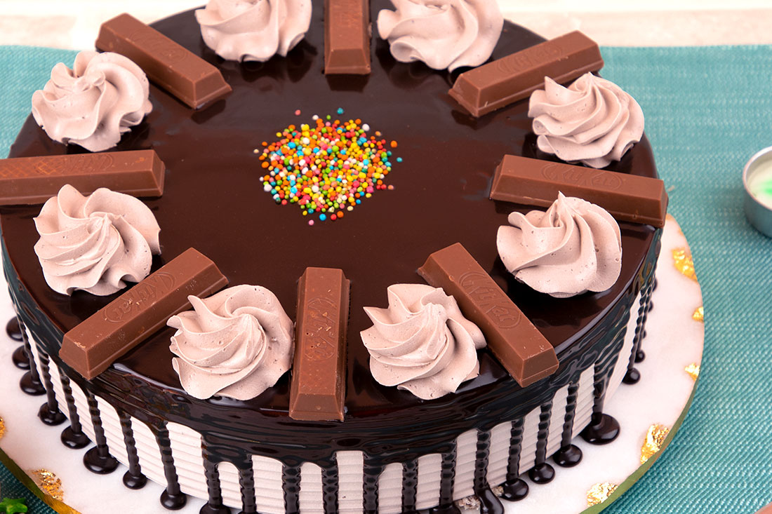 Chocolate Kitkat Cake Order Now