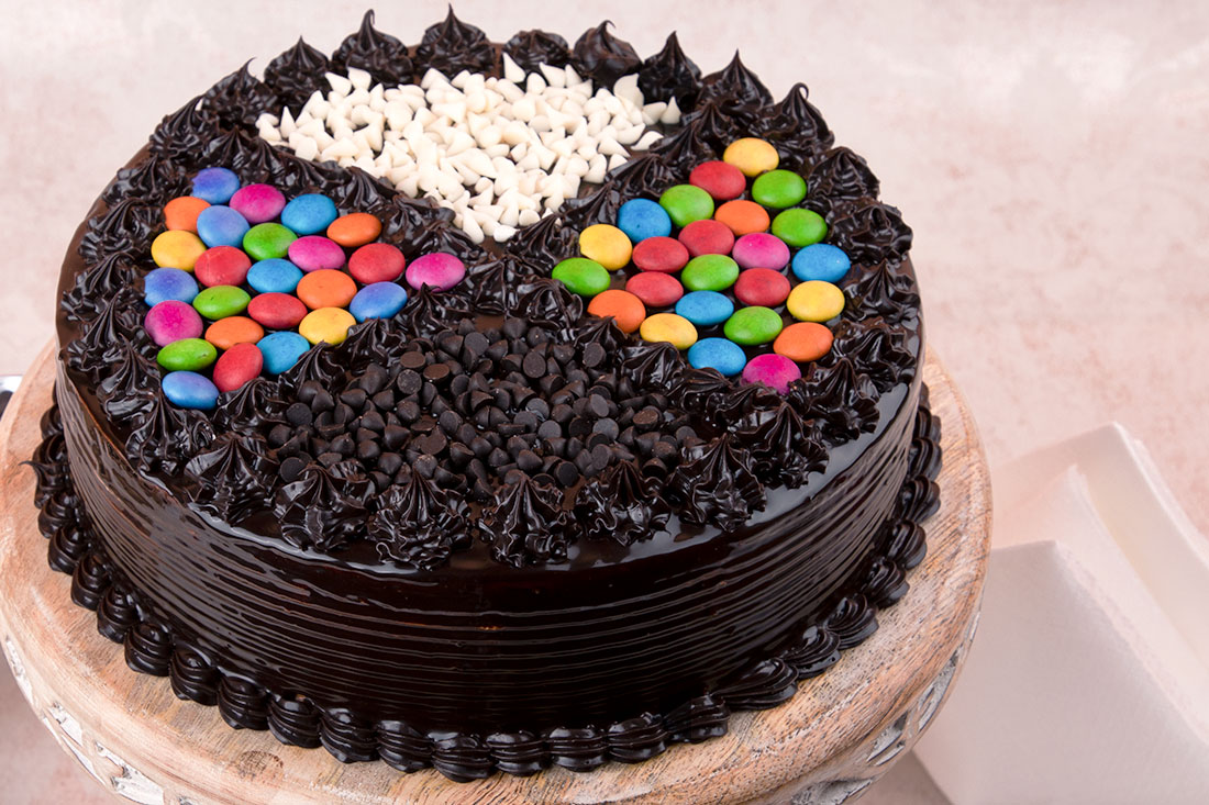 Send Quadrant Chocolate Gooey Cake