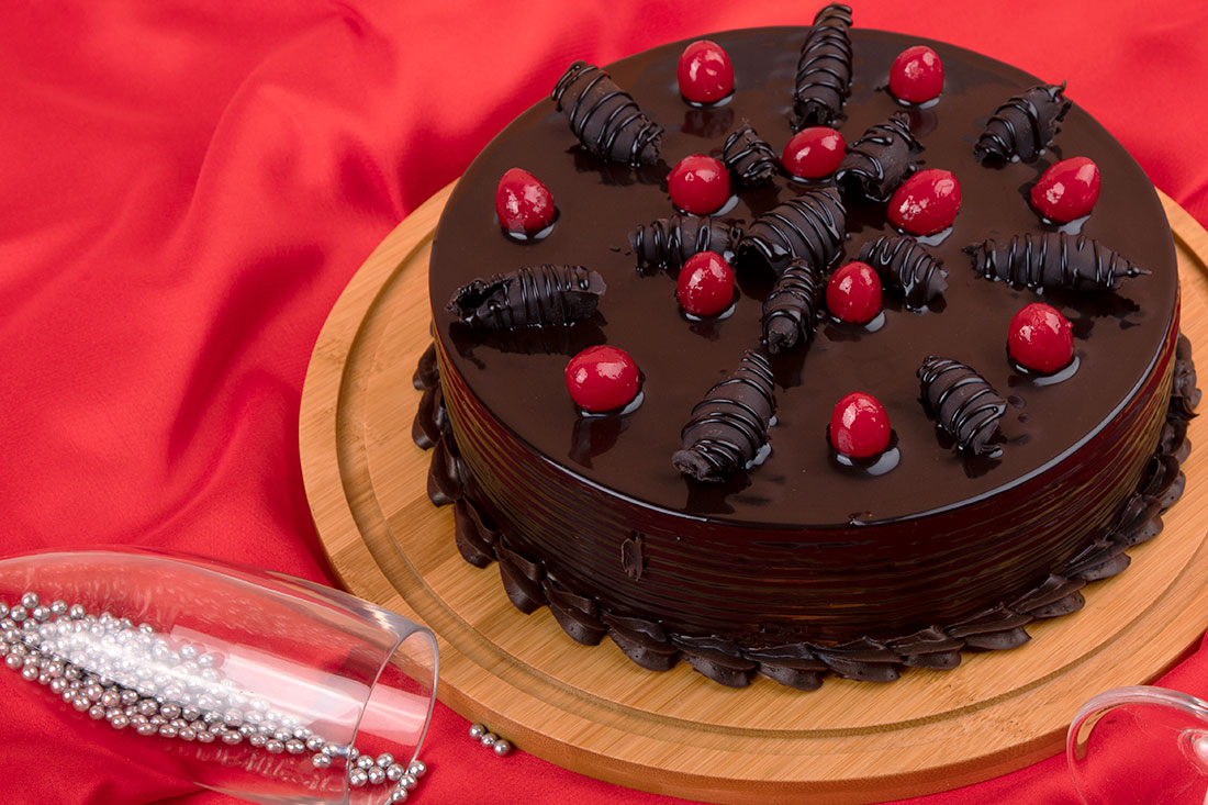 Choco Fudge Cherry Cake: Send Online