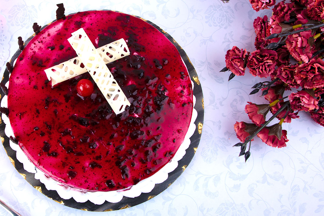 Buy Order Blue Velvet Cake With Red Icing Online
