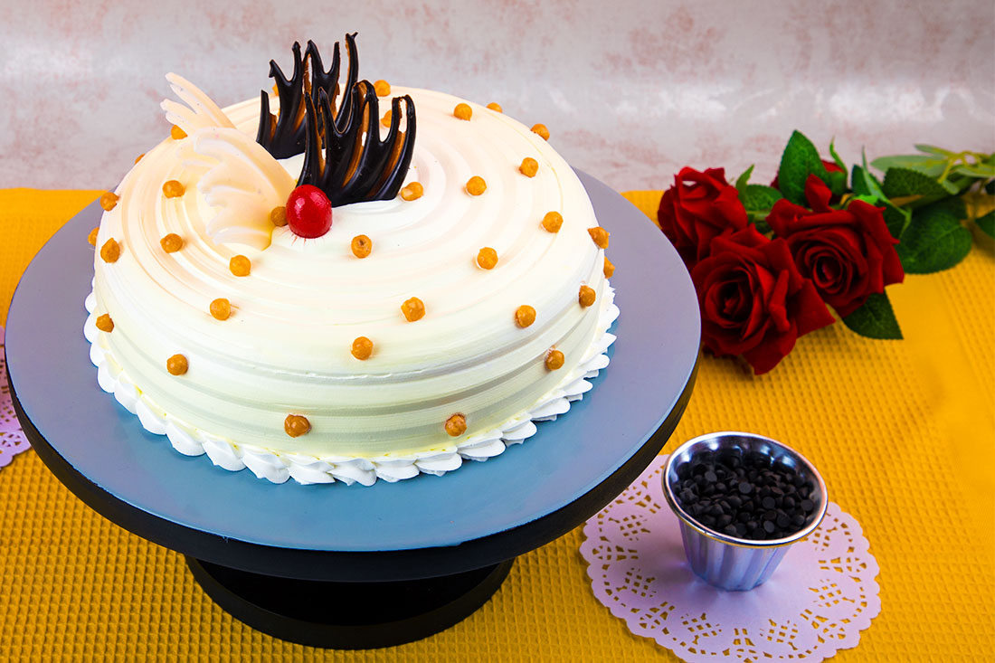 Buy Eggless Butterscotch Cake Online