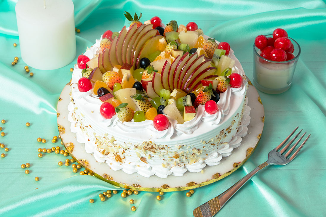 Buy Vanilla Fruit Cake Online Delivery Online