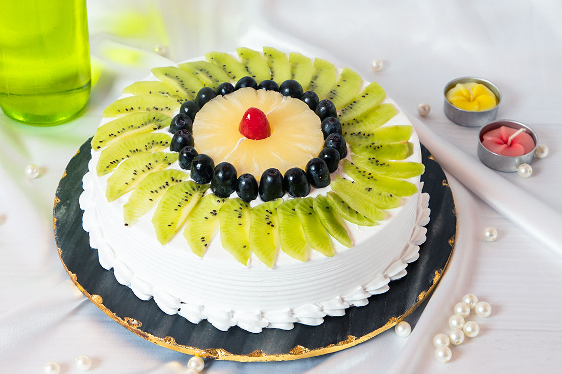 Send Kiwi Cake for Kiwi Lover Order Now