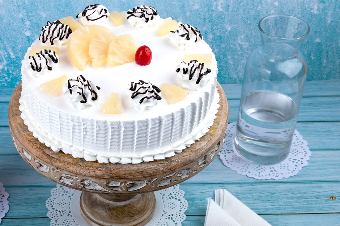 Order Fresh Pineapple Cake Online for Birthday, Anniversary