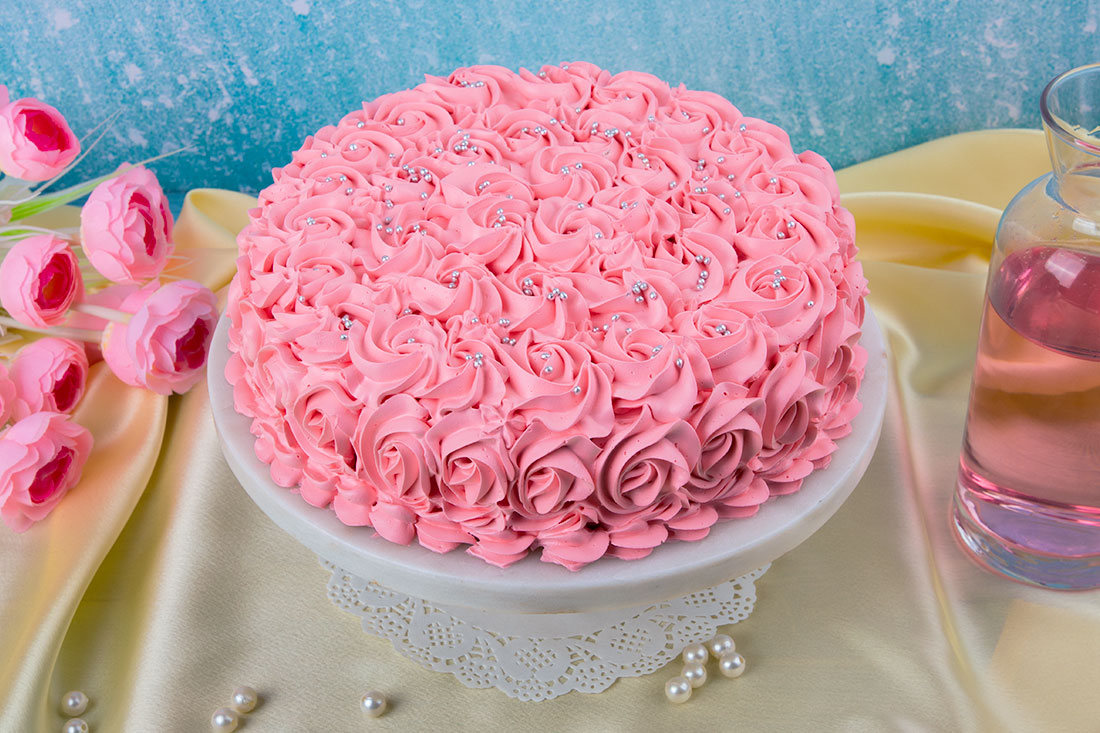 Strawberry Flower Cake Online