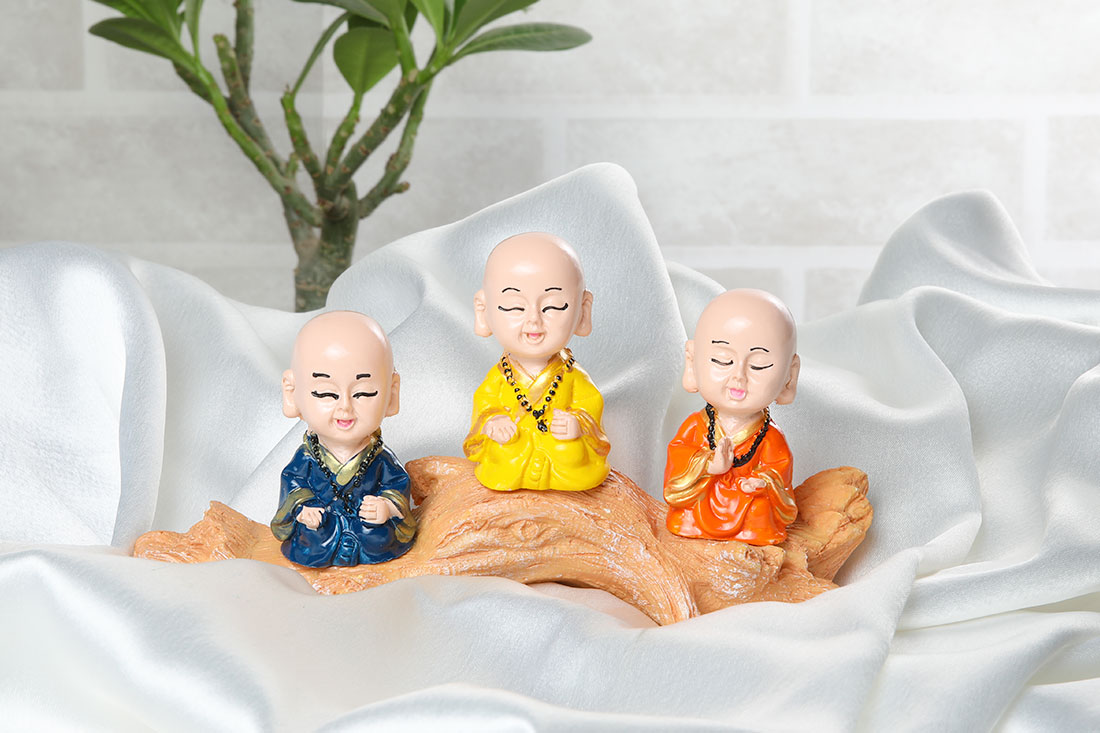 Send Mini monk three piece set Online
