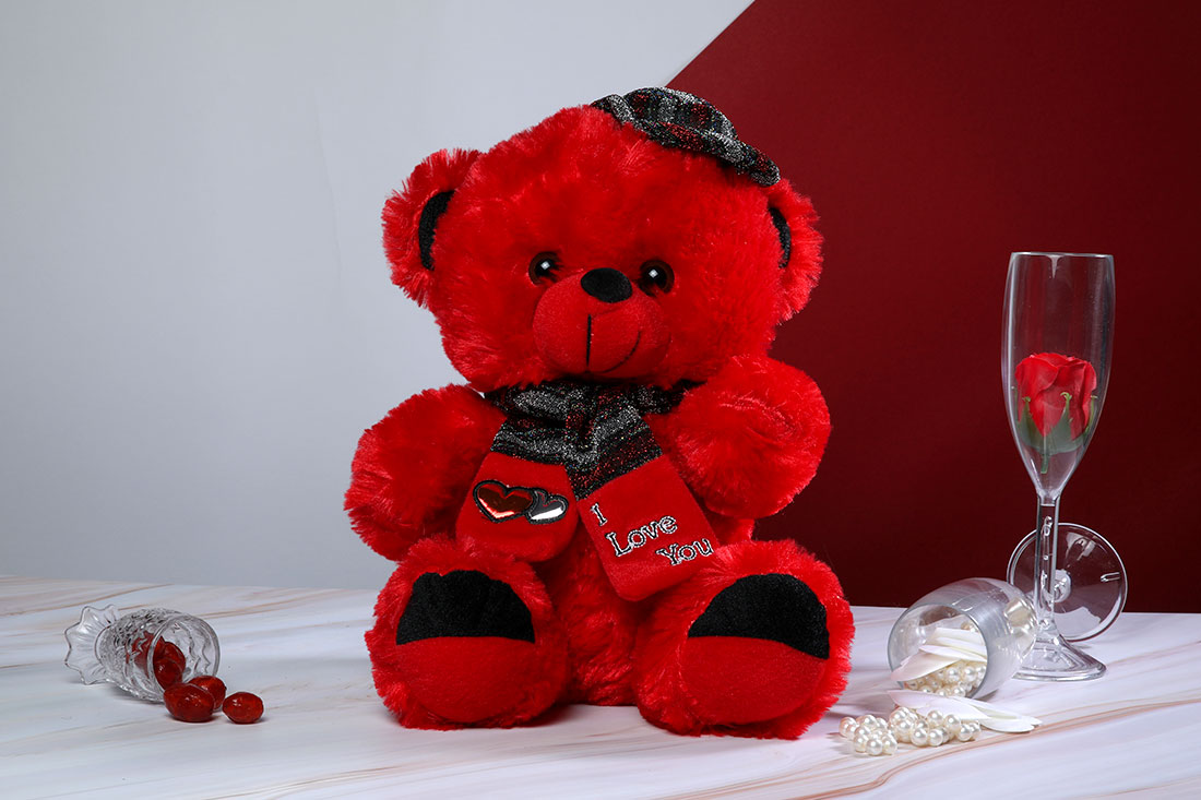 Cuddly red bear