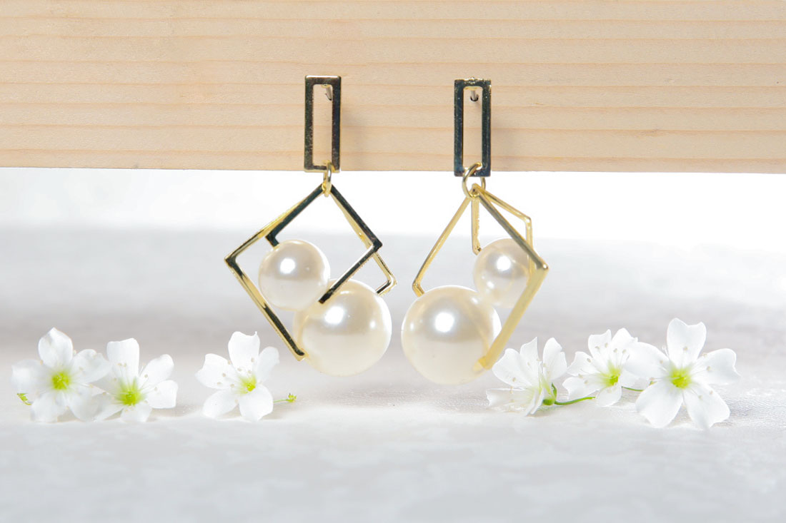 Be Diva Korean Earrings