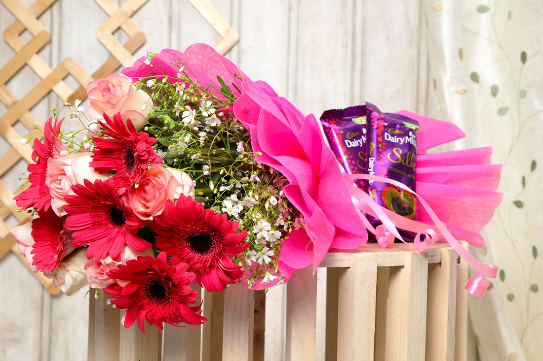 Order Flowers with Chocolates Online