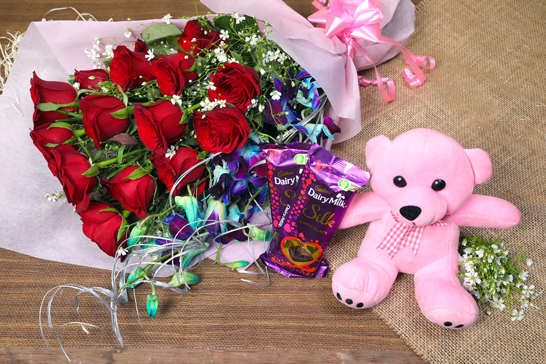 Buy Bouquet Gift Combo Online