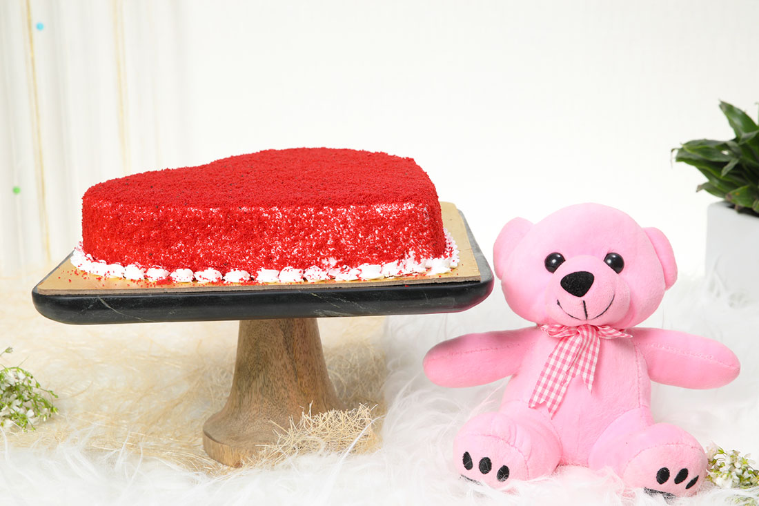 Send Sweetness of Cake with Teddy