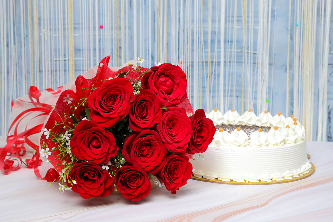 Incredible Cake & Flower Combo Online
