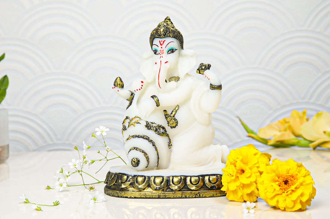 Order Artistic Ganpati Idol Online
