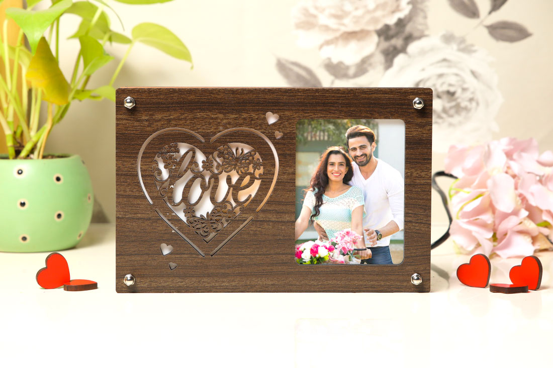 Send Personalized Heartfelt Love Frame