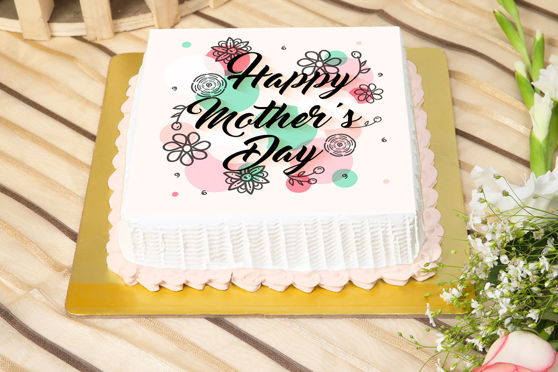Send Appetizing Mother's Day Cake Online