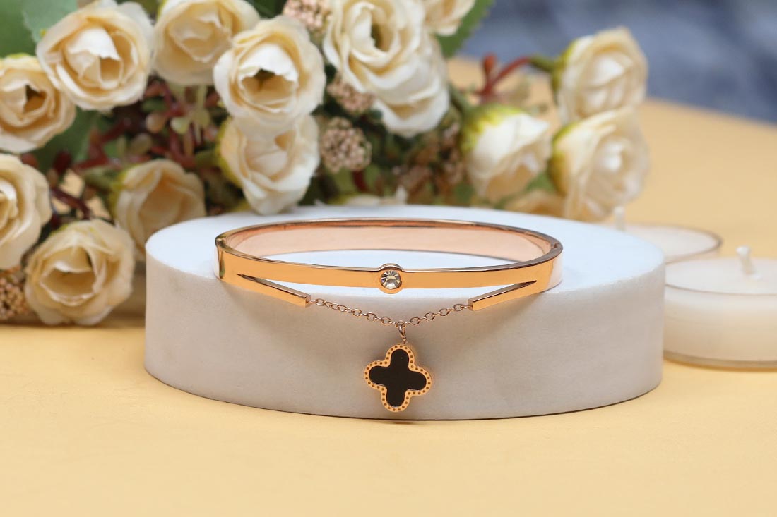 Classy Bracelet With Special Cross Tassel