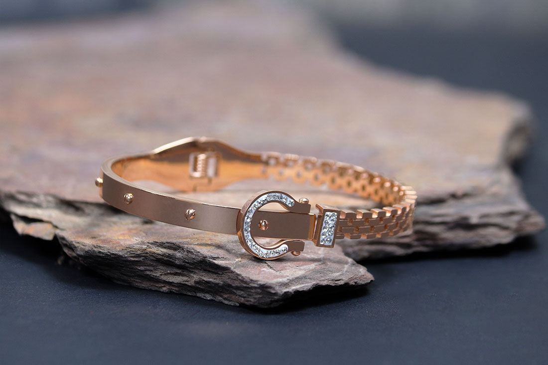 Classy Zerconia Adjustable Bracelet