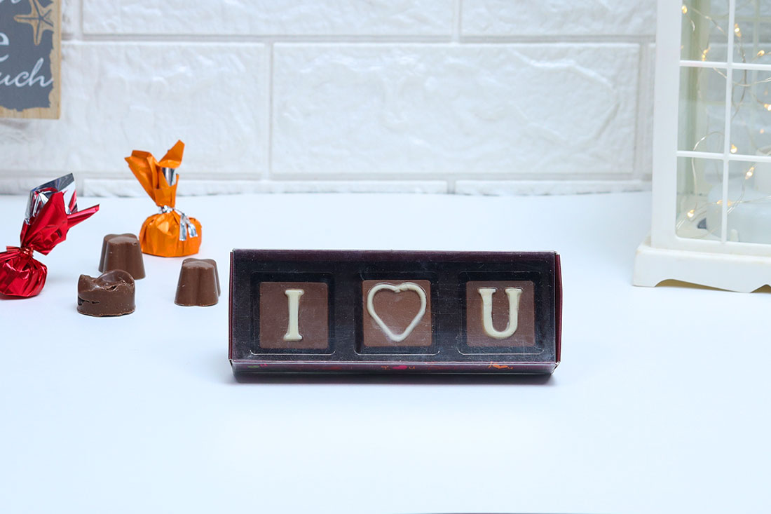 I LOVE U Chocolates Send Now
