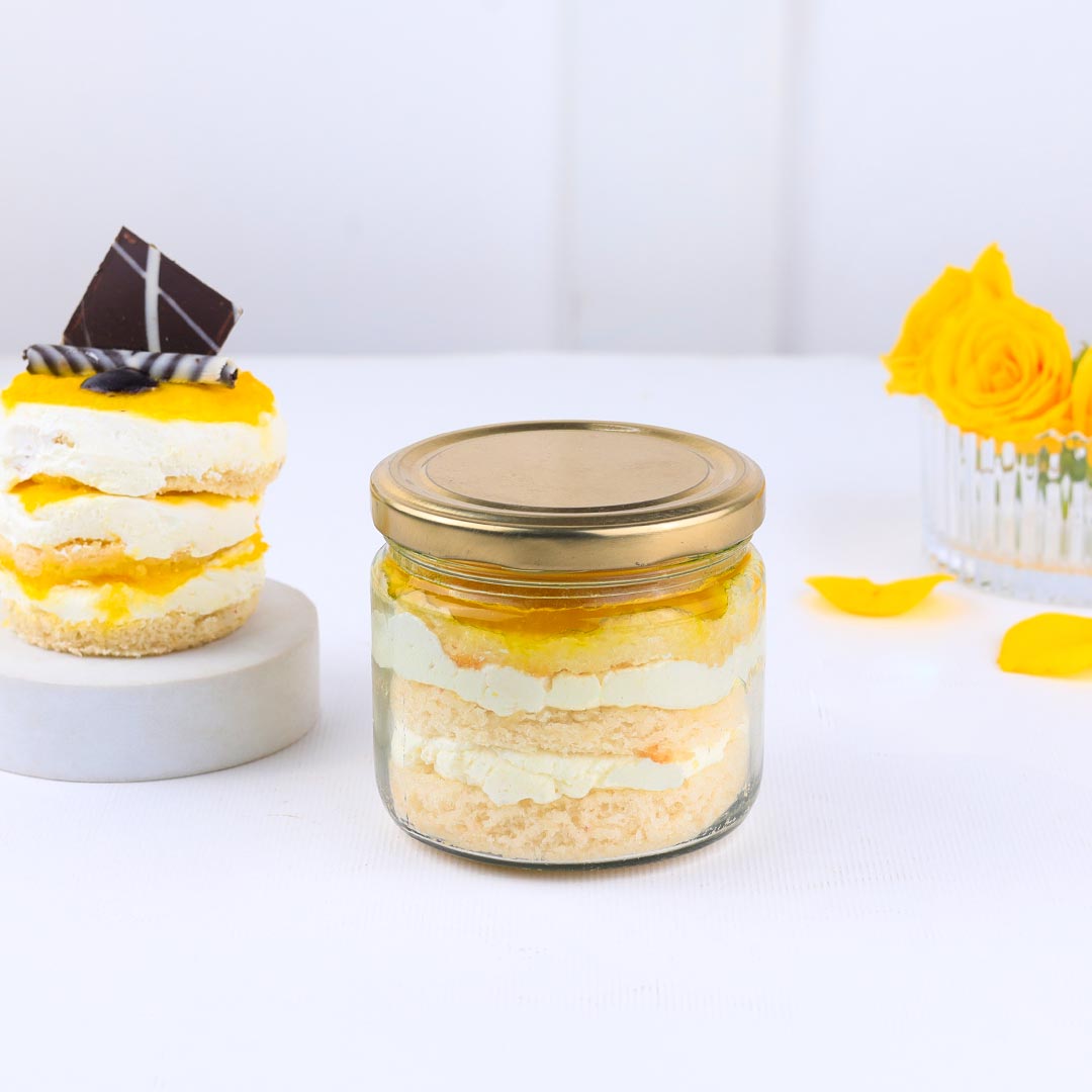 Beautiful Combo Of Flowers, Cakes N Fridge Magnet