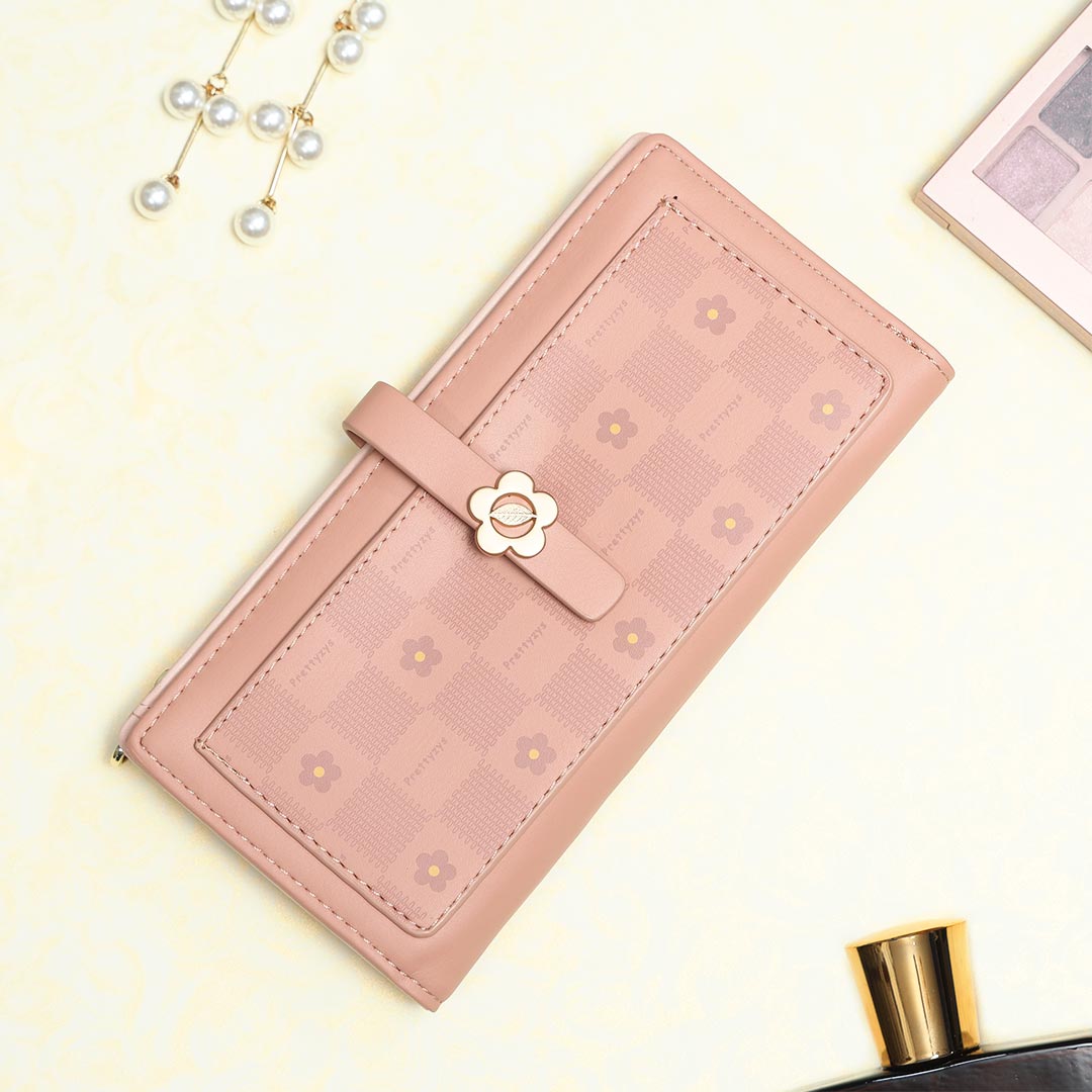 Buy Effortlessly Organized Single-Compartment Clutch