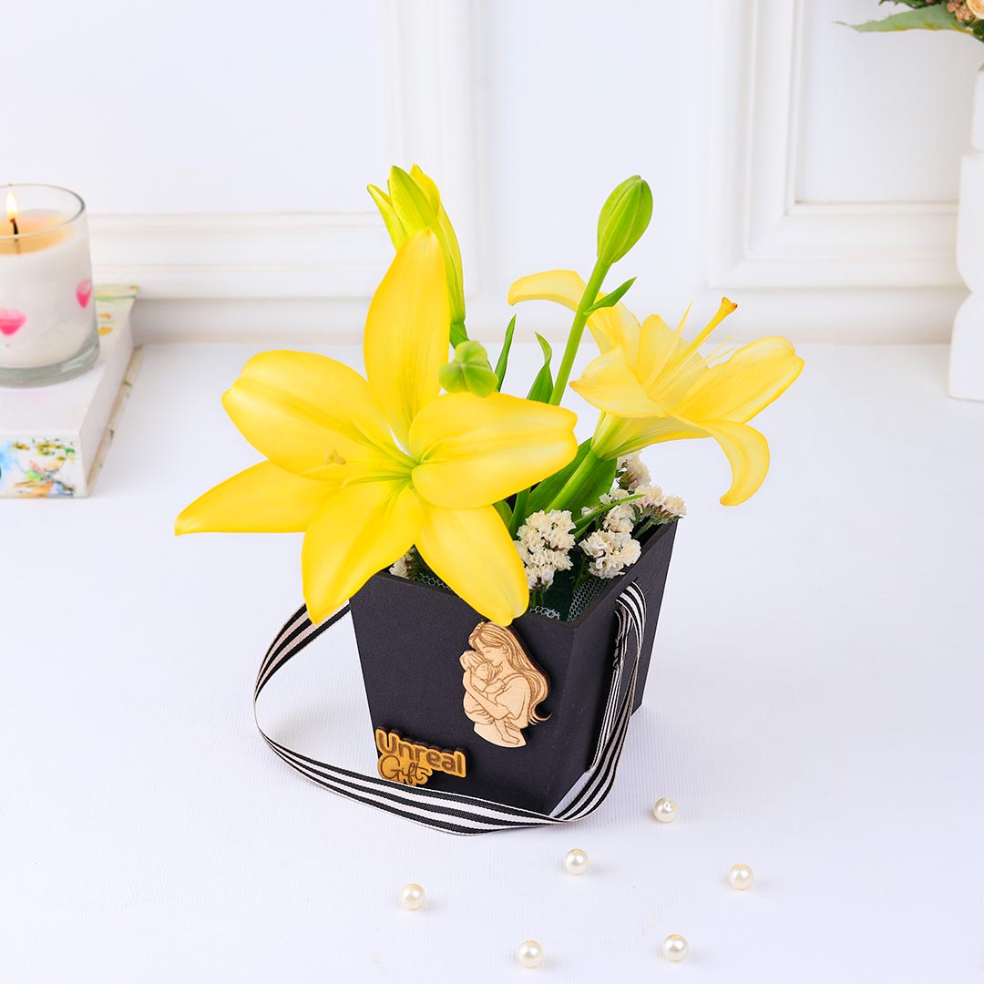 Elegant Smiling Lily For Mumma