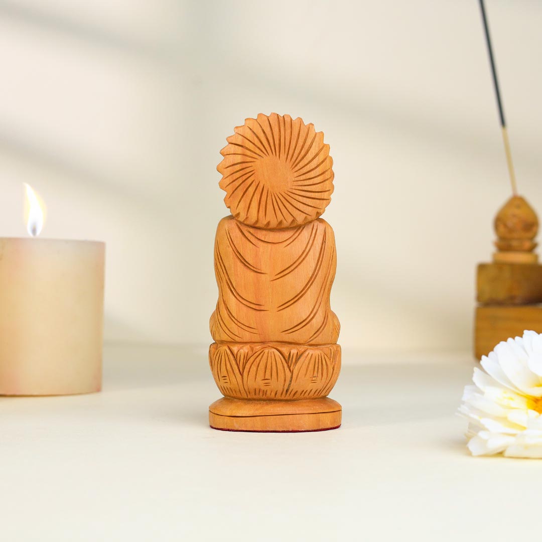 Expertly crafted Lord Budha Idol