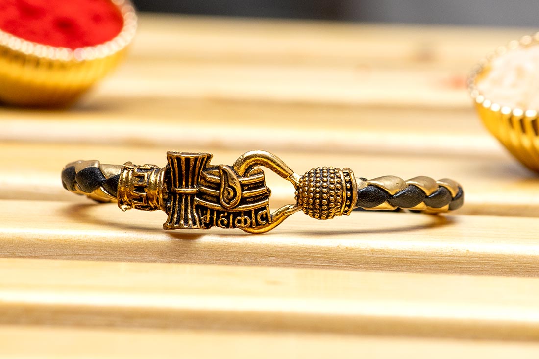 Mahadev Bracelet With Golden Engravings