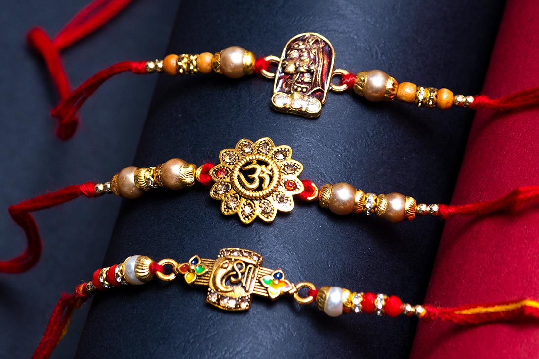 Buy om krishna ganesha trio