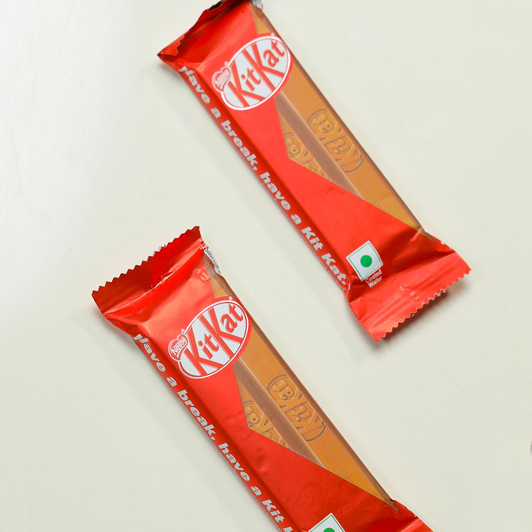 Shivaay Rakhi With Bamboo & Kitkat